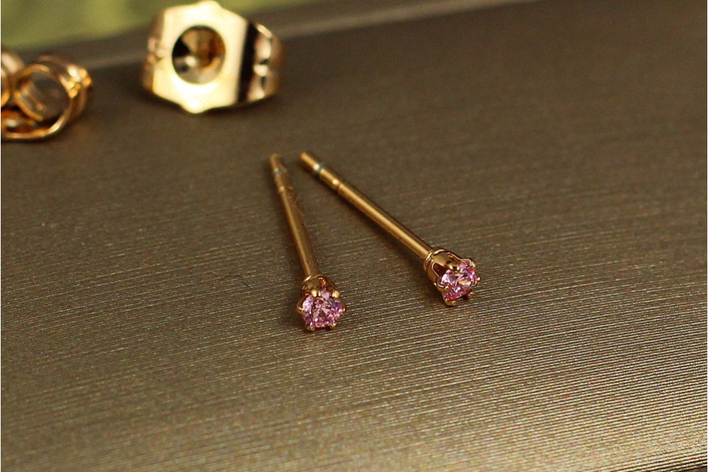 Серьги гвоздики Xuping Jewelry розовые камешки 2 мм  золотистые