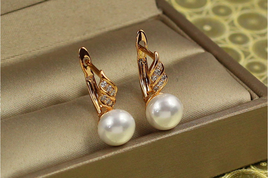 Серьги Xuping Jewelry сосулька с жемчугом 1,5 см золотистые
