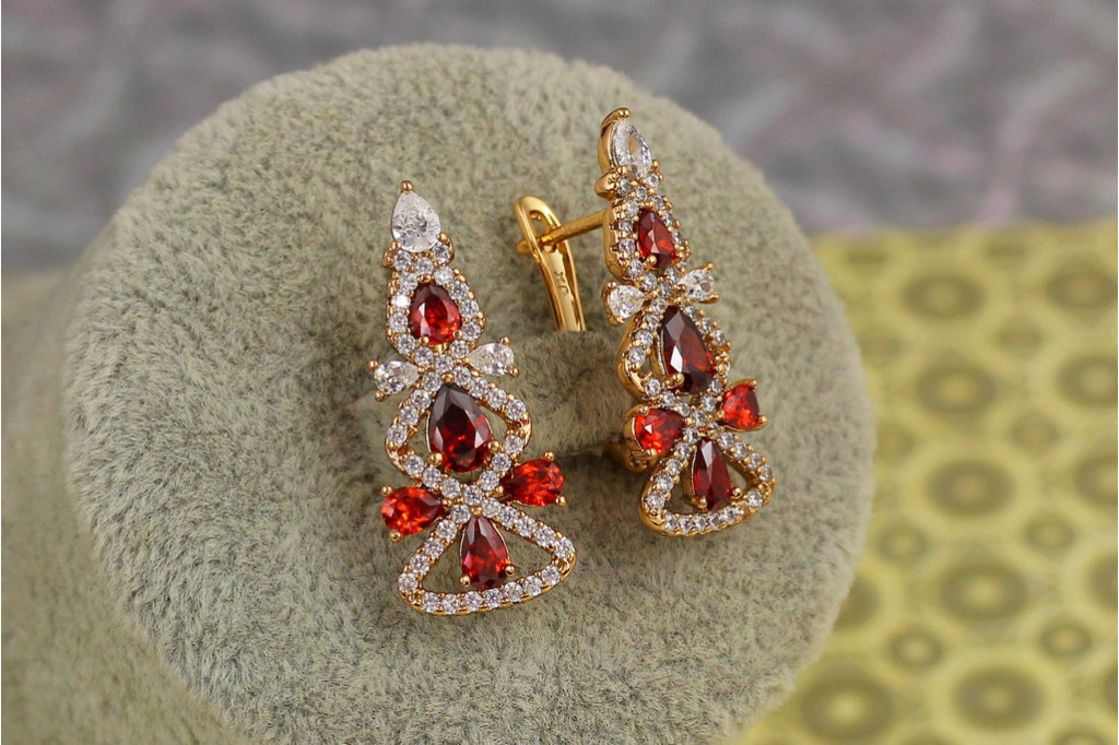 Сережки Xuping Jewelry Ялиночка з червоними каменями 2,7 см золотисті