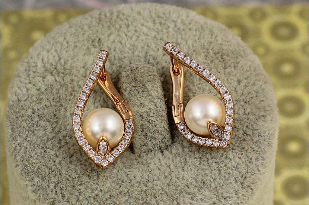 Сережки Xuping Jewelry дужки з перлиною 2,3 см золотисті