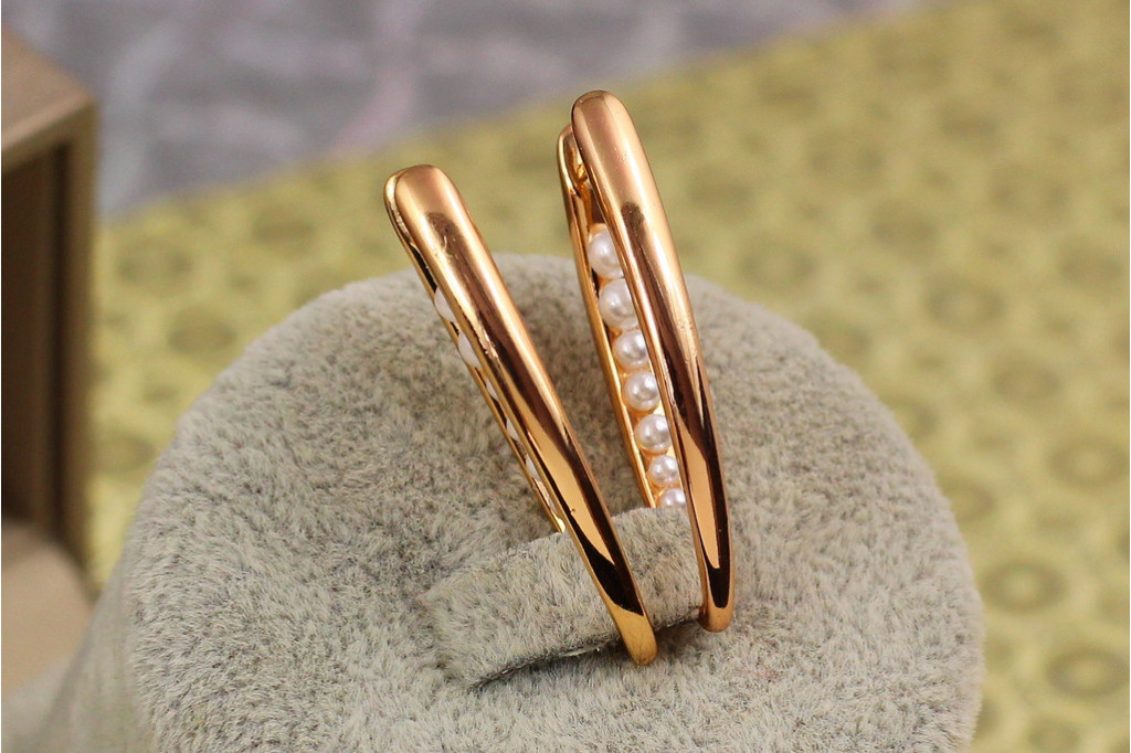 Сережки Xuping Jewelry стрілки з дрібними перлинами 3.5 см золотисті