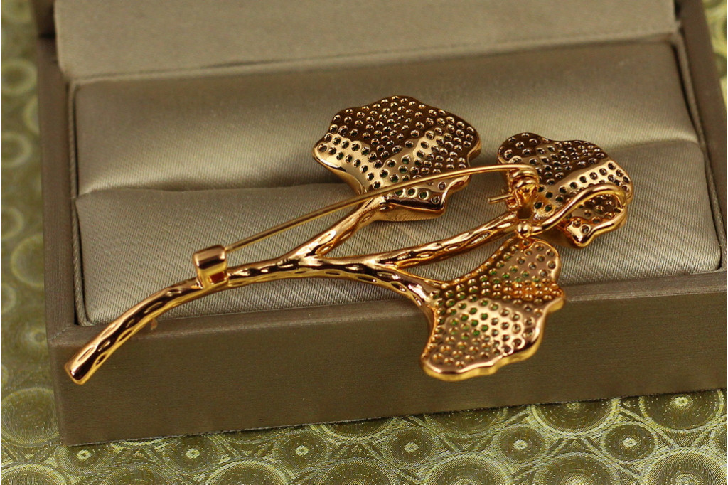 Брошка Xuping Jewelry Гінкго Білоба 6,2 см золотиста