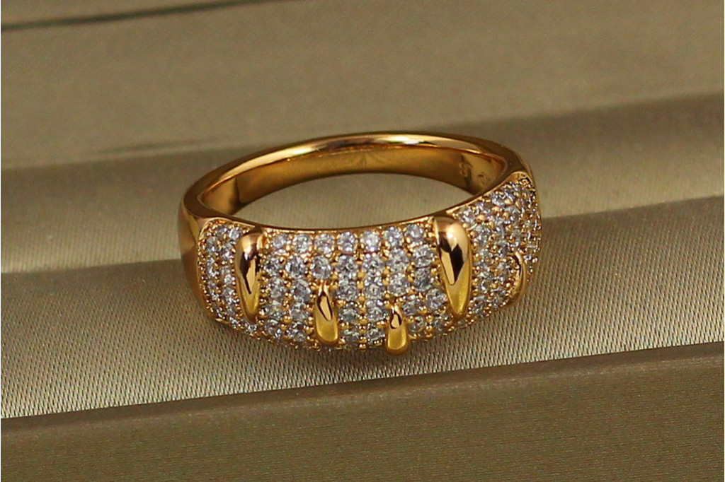 Кільце Xuping Jewelry Сталактит р 18 золотисте