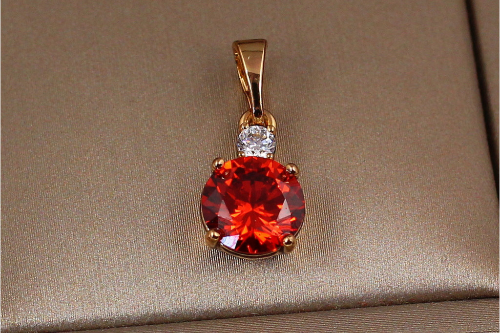 Кулон Xuping Jewelry Капітошка з червоним каменем 7 мм золотистий