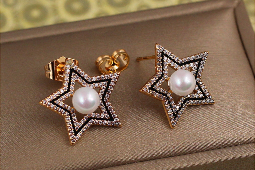 Сережки гвоздики Xuping Jewelry зірка з перлиною 2 см золотисті