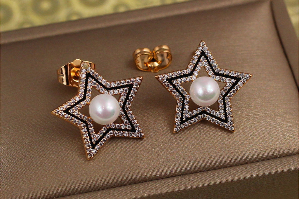 Сережки гвоздики Xuping Jewelry зірка з перлиною 2 см золотисті