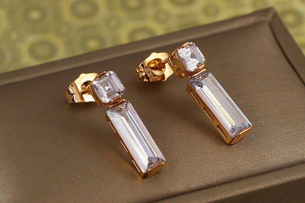 Серьги гвоздики Xuping Jewelry подвеска Хола 2,2 см золотистые
