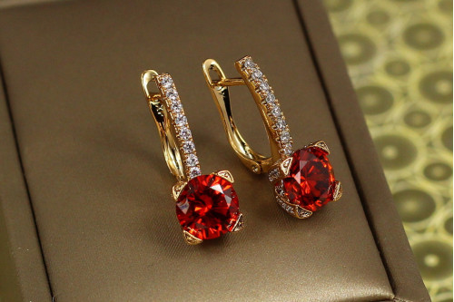Серьги  Xuping Jewelry свет в окне с красным камнем 2,2 см золотистые
