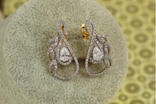 Сережки Xuping Jewelry Мелодія з родієм 2,4 см золотисті