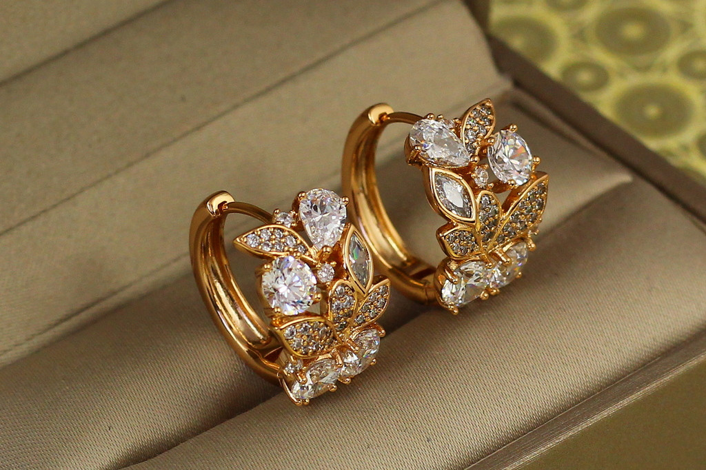 Сережки Xuping Jewelry Флористика 1,7 см золотисті
