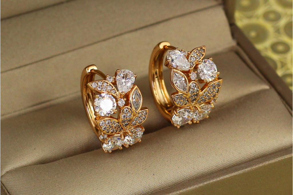Сережки Xuping Jewelry Флористика 1,7 см золотисті