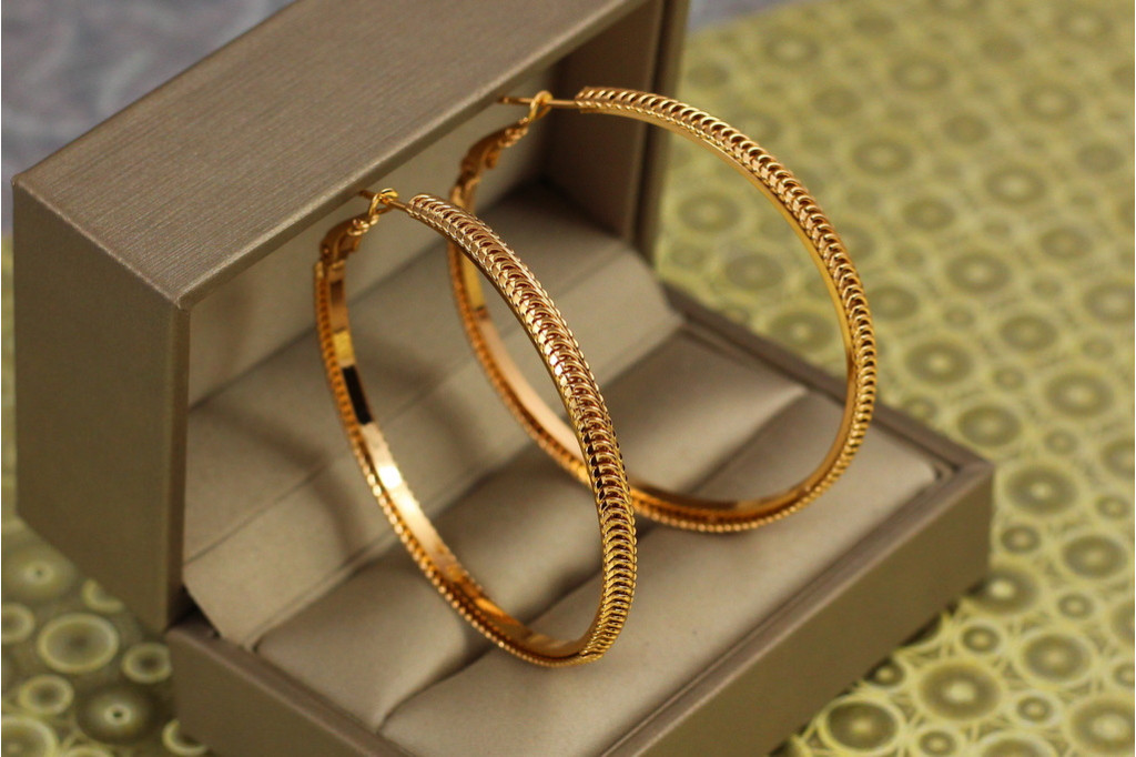Сережки кільця Хuping Jewelry Бриз 5 см золотисті