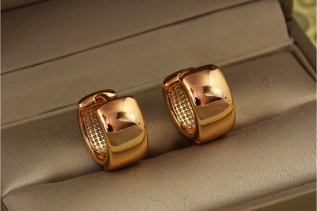 Серьги Xuping Jewelry широкие колечки 1,3 см золотистые