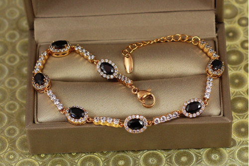 Браслет Xuping Jewelry малинки із чорними каменями на доріжці 17,5 см 7 мм золотистий