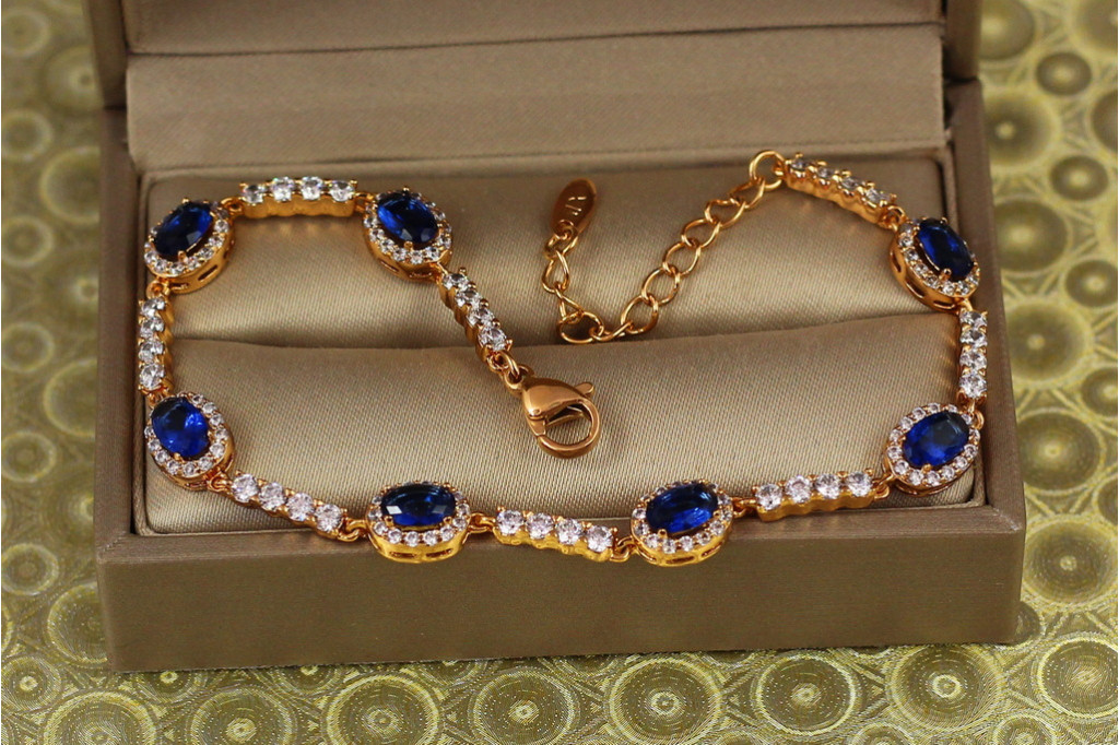 Браслет Xuping Jewelry малинки із синіми каменями на доріжці 17,5 см 7 мм золотистий