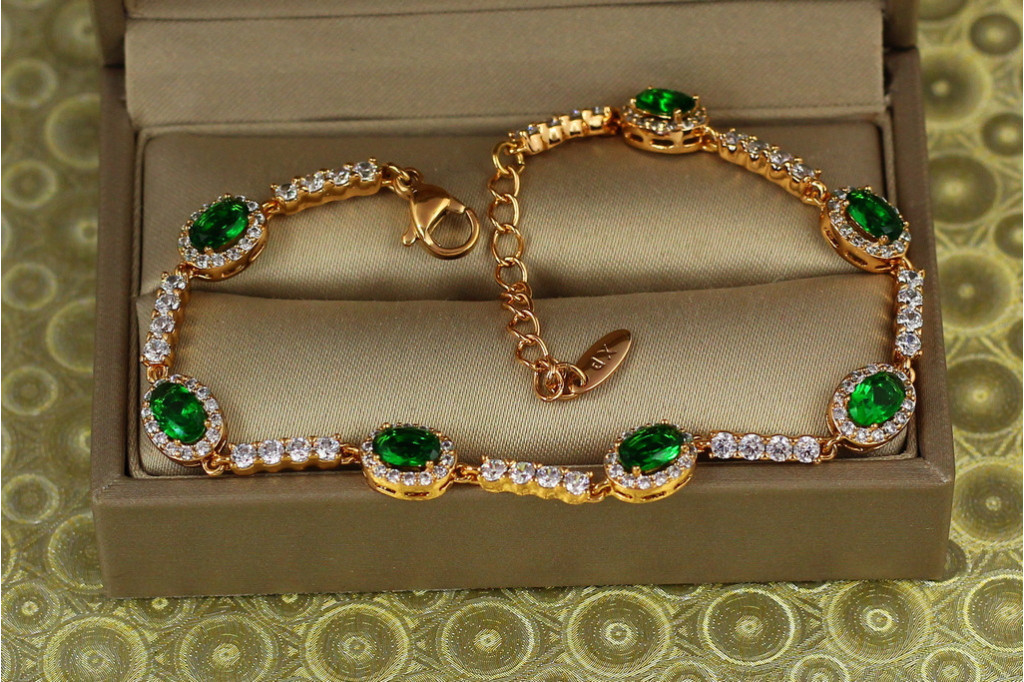 Браслет Xuping Jewelry малинки із зеленими каменями на доріжці 17,5 см 7 мм золотистий
