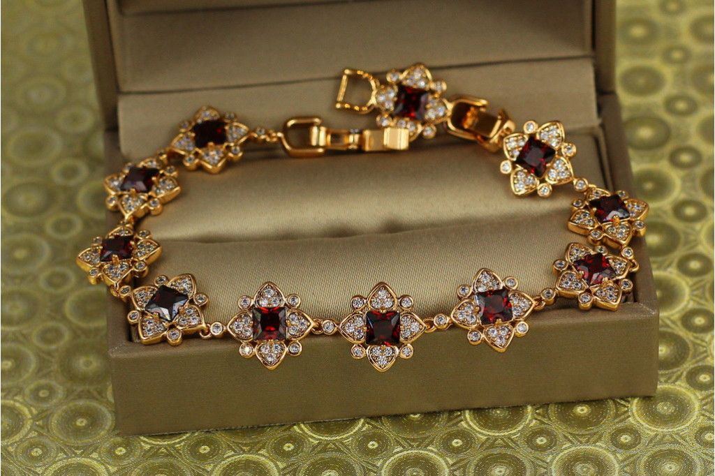 Браслет Xuping Jewelry Персія із червоними каменями 17 см золотистий