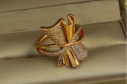 Кільце Xuping Jewelry Скомканий аркуш р 18 золотисте