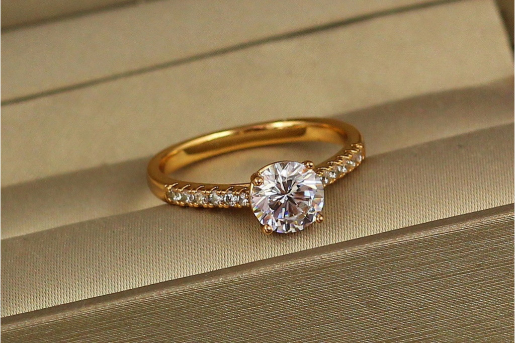 Кольцо Xuping Jewelry Арлет 6 мм р 16 золотистое