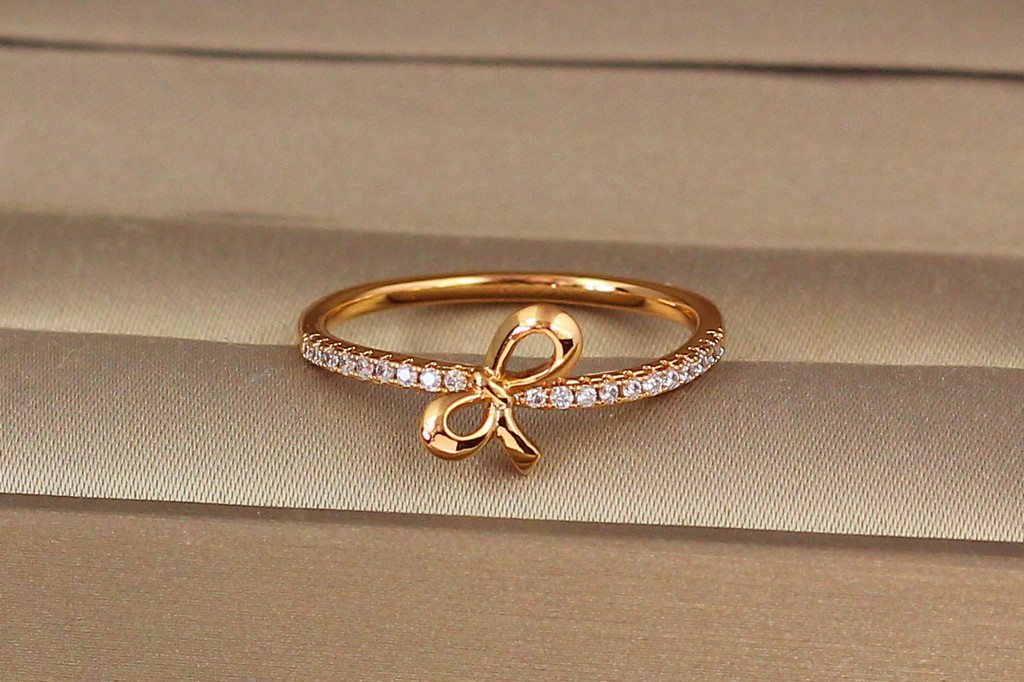 Кольцо Xuping Jewelry ленточка 8 мм р 17 золотистое