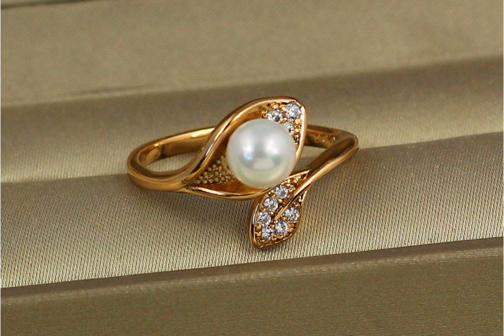 Кольцо Xuping Jewelry шелест с жемчугом р 18 раздвижное золотистое