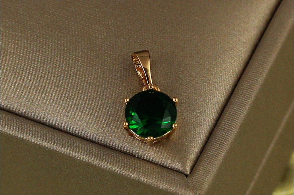 Кулон Xuping Jewelry зеленый камень на шесть креплений 8 мм золотистый