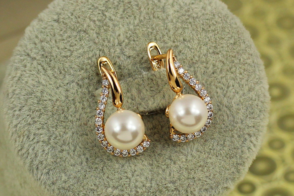 Сережки Xuping Jewelry бурулька з перлиною 1,5 см золотисті