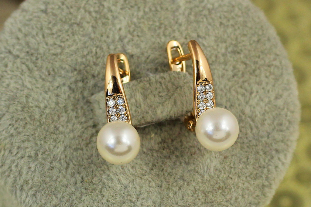 Серьги Xuping Jewelry утес с жемчугом 1,8 см золотистые