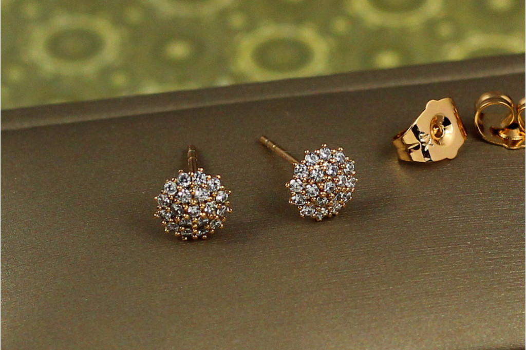 Серьги гвоздики Xuping Jewelry Снежки 7 мм золотистые