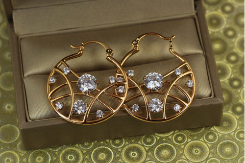 Сережки Xuping Jewelry роса на павутинці 3,3 см золотисті