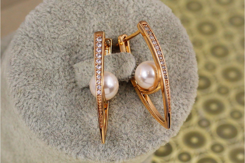 Серьги Xuping Jewelry стрелки с жемчугом 2,7 см золотистые