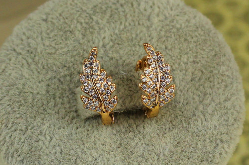 Сережки Xuping Jewelry Листочок із камінчиками 1,5 см золотисті
