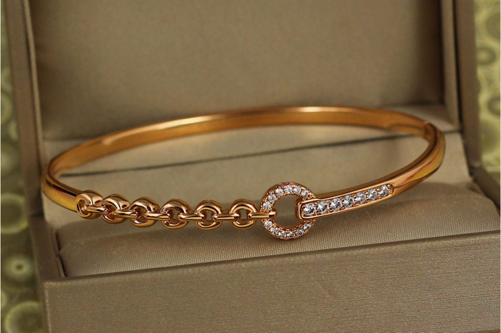 Браслет бэнгл Xuping Jewelry Сушки 60 мм  на руку от 17 до 19 см золотистый