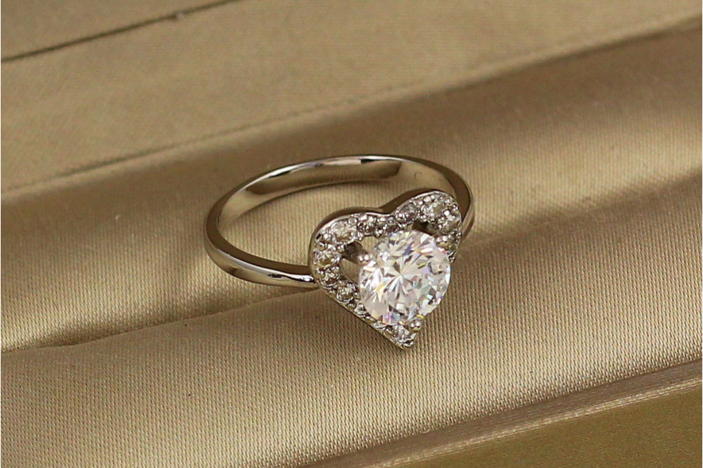 Кільце Xuping Jewelry Сердечко 12 мм р 17 сріблясте