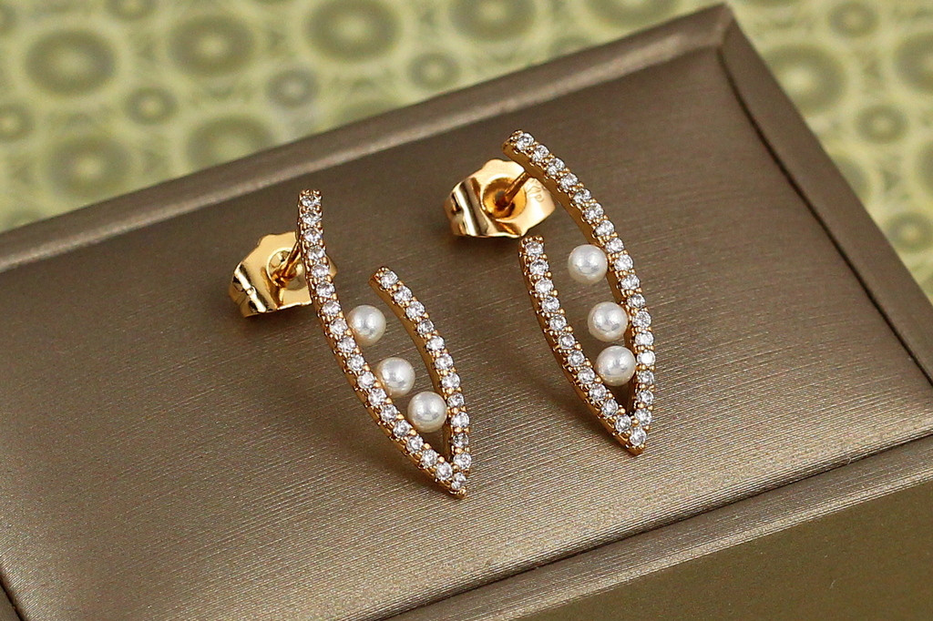 Сережки гвоздики Xuping Jewelry Стручок з жемчужинами 2,4 см золотисті