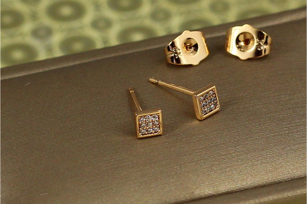 Сережки гвоздики Xuping Jewelry квадратики 4 мм золотисті