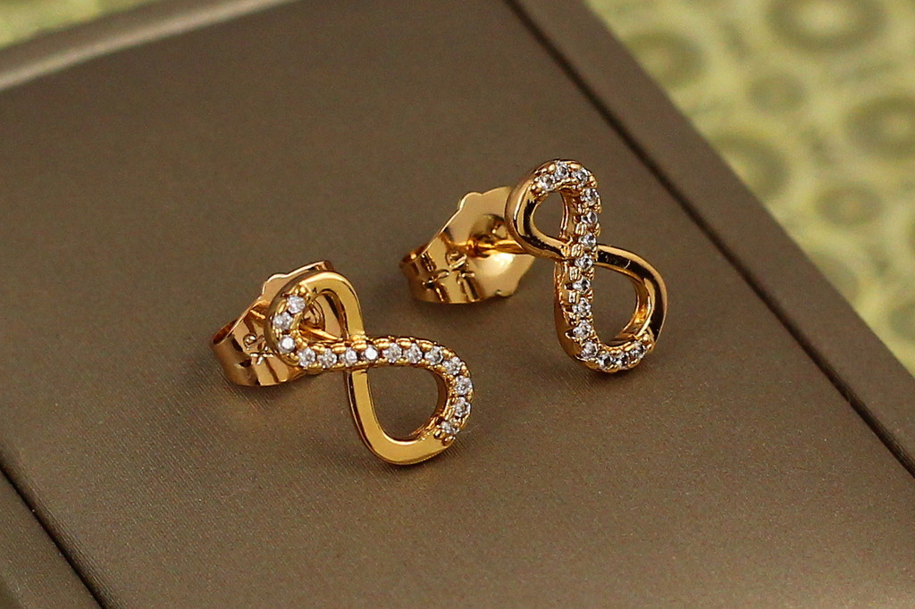 Серьги гвоздики Xuping Jewelry восьмерки 1,2 см золотистые