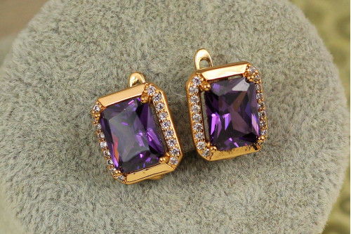 Сережки Xuping Jewelry Великий прямокутник з фіолетовим каменем 1,4 см золотисті