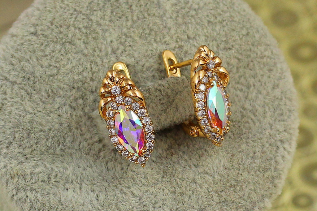 Сережки Xuping Jewelry Богема з каменем хамелеон 1,7 см золотисті