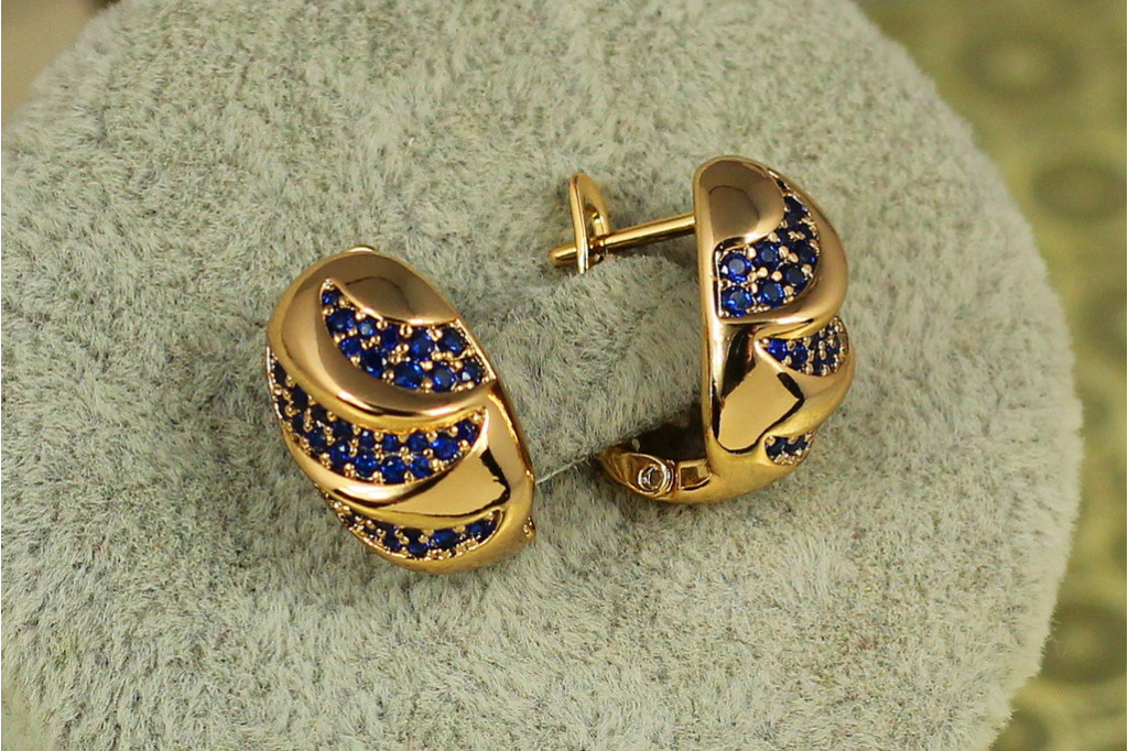 Сережки Xuping Jewelry Гриф із синіми каменями в обідку 1,6 см золотисті