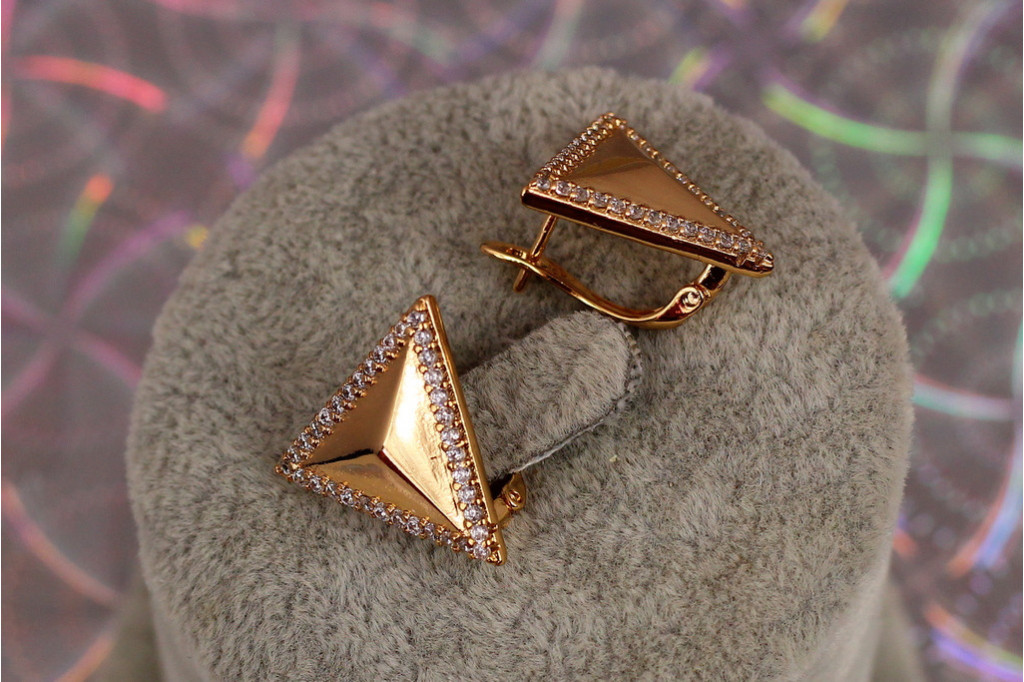 Сережки Xuping Jewelry Великий трикутник 1,6 см золотисті