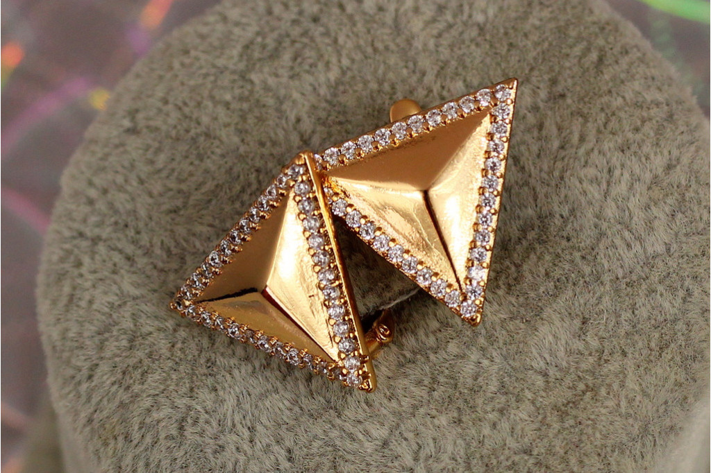Сережки Xuping Jewelry Великий трикутник 1,6 см золотисті