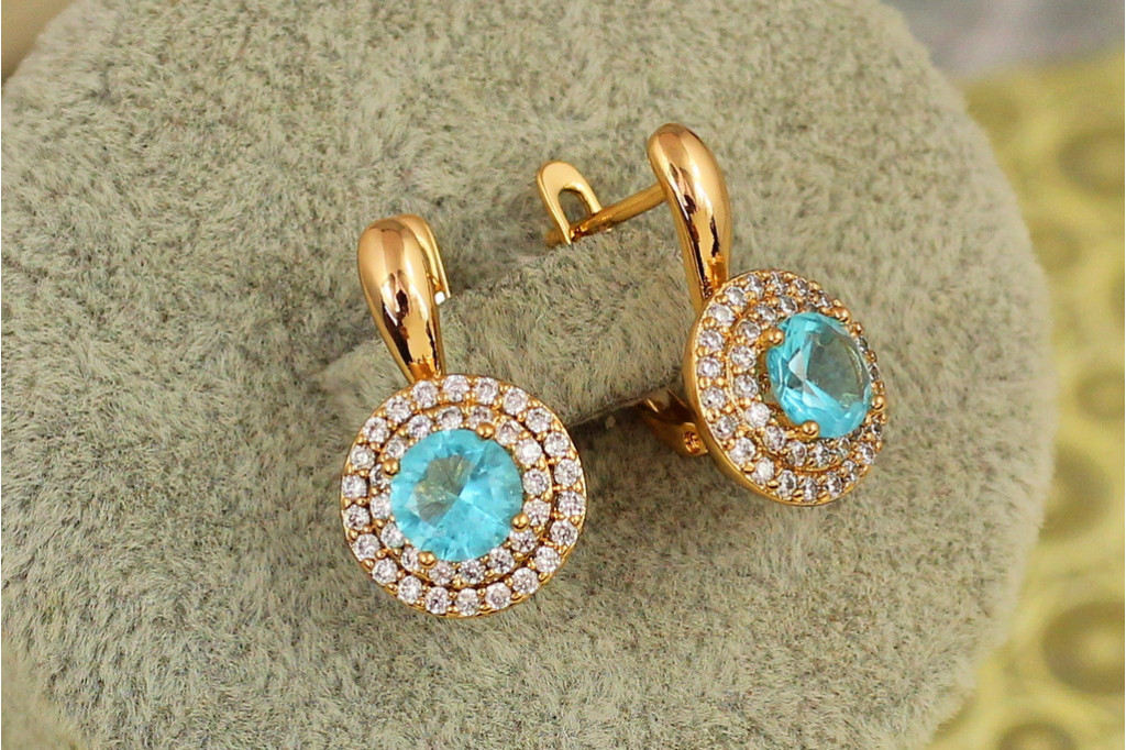 Сережки Xuping Jewelry Мрія із блакитним каменем 1,9 см золотисті