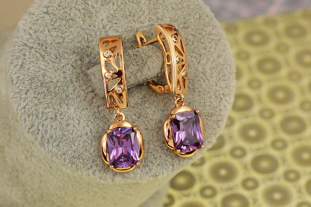 Сережки підвіски Xuping Jewelry рифма з фіолетовим каменем 3 см золотисті
