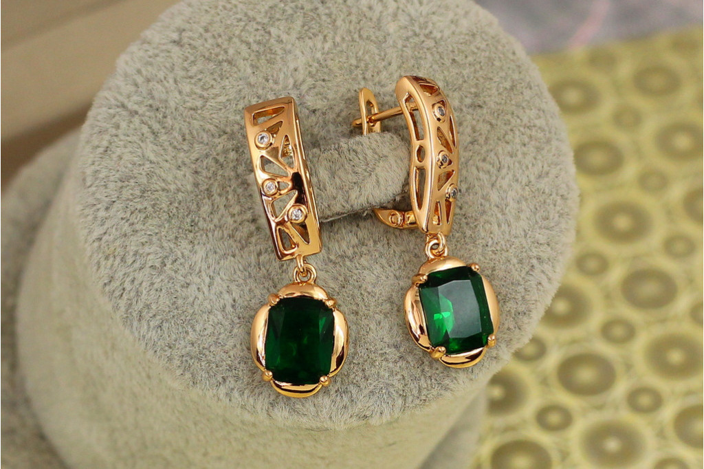 Сережки підвіски Xuping Jewelry рифма із зеленим каменем 3 см золотисті