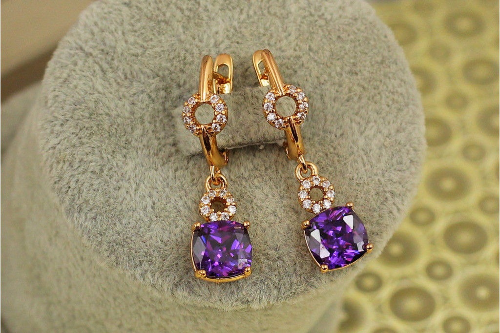 Сережки підвіски Xuping Jewelry куплет із фіолетовим каменем 3 см золотисті