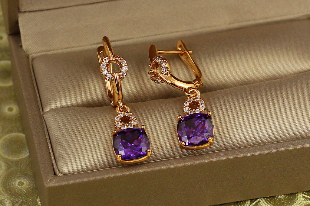 Сережки підвіски Xuping Jewelry куплет із фіолетовим каменем 3 см золотисті