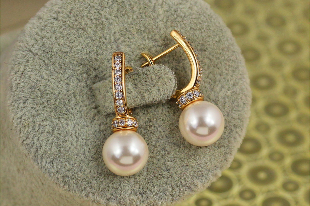 Сережки Xuping Jewelry молодість з перлиною 2,7 см золотисті