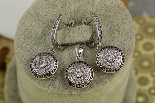 Набор Xuping Jewelry серьги подвески и кулон Версаче 3 см серебристый