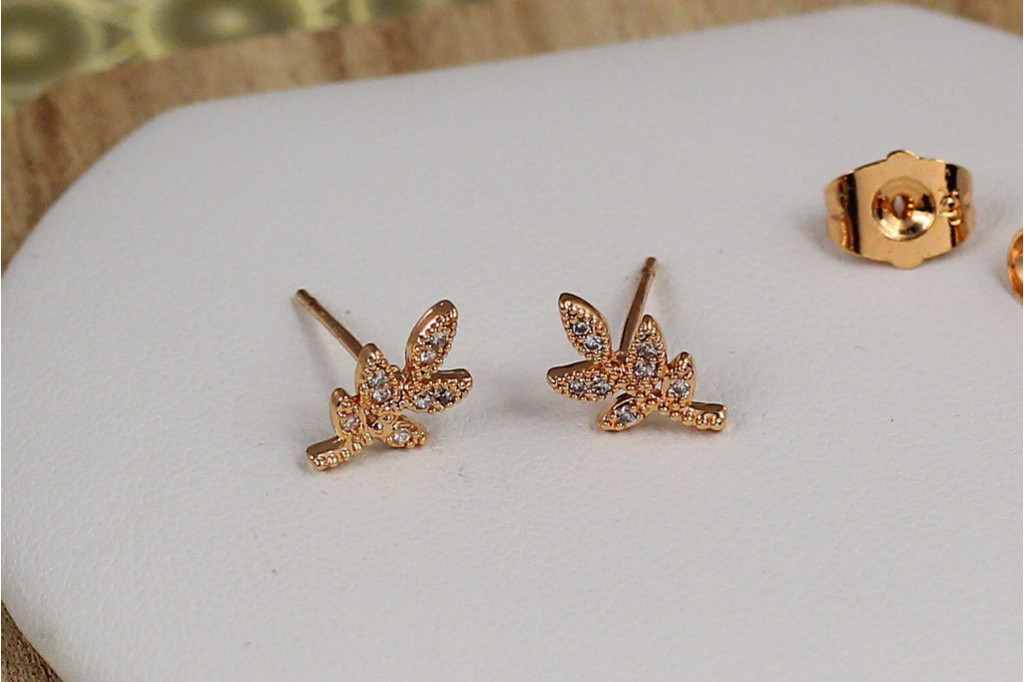 Серьги гвоздики Xuping Jewelry веточка 11 мм золотистые